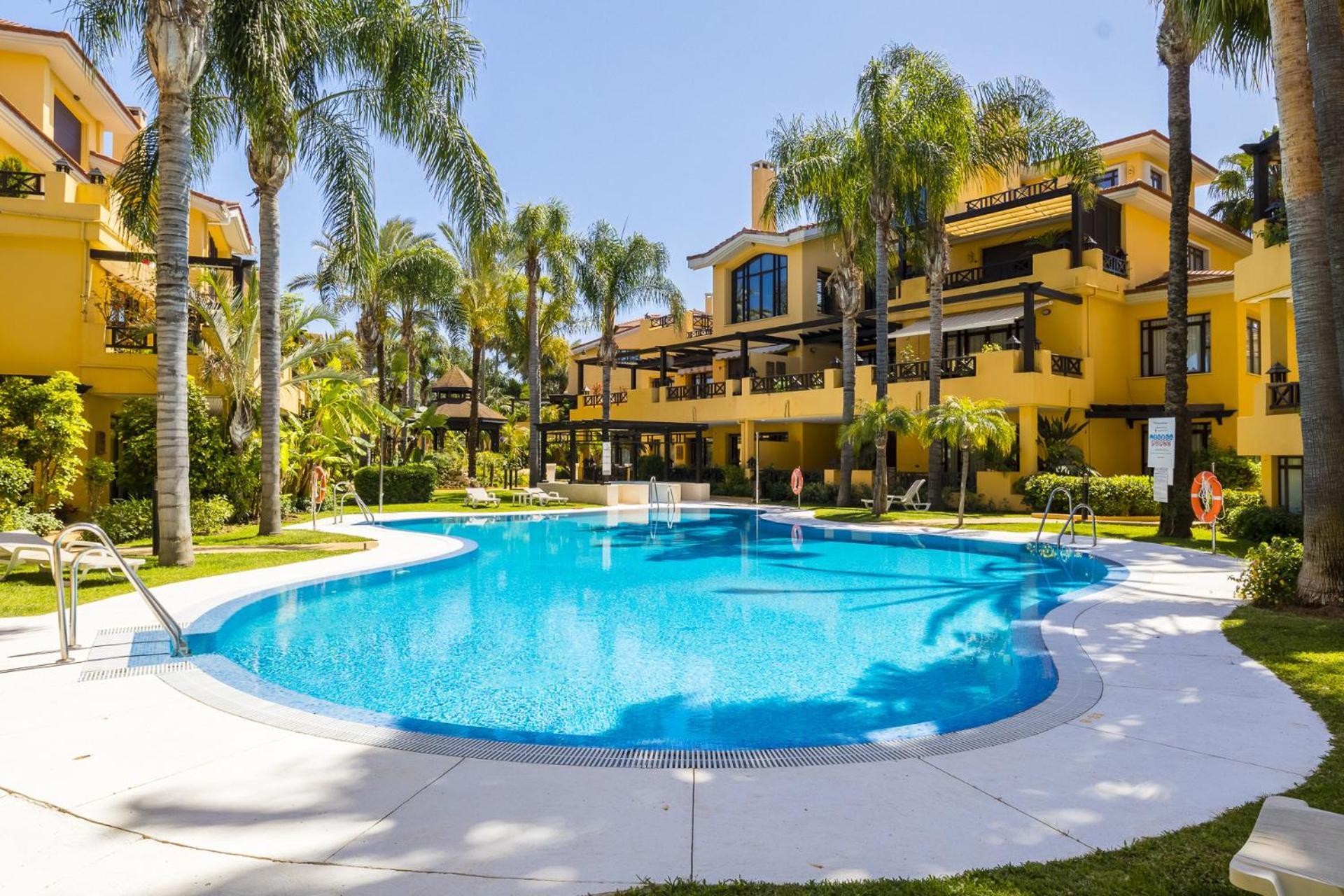Casa Bahia De Banus Marbella
