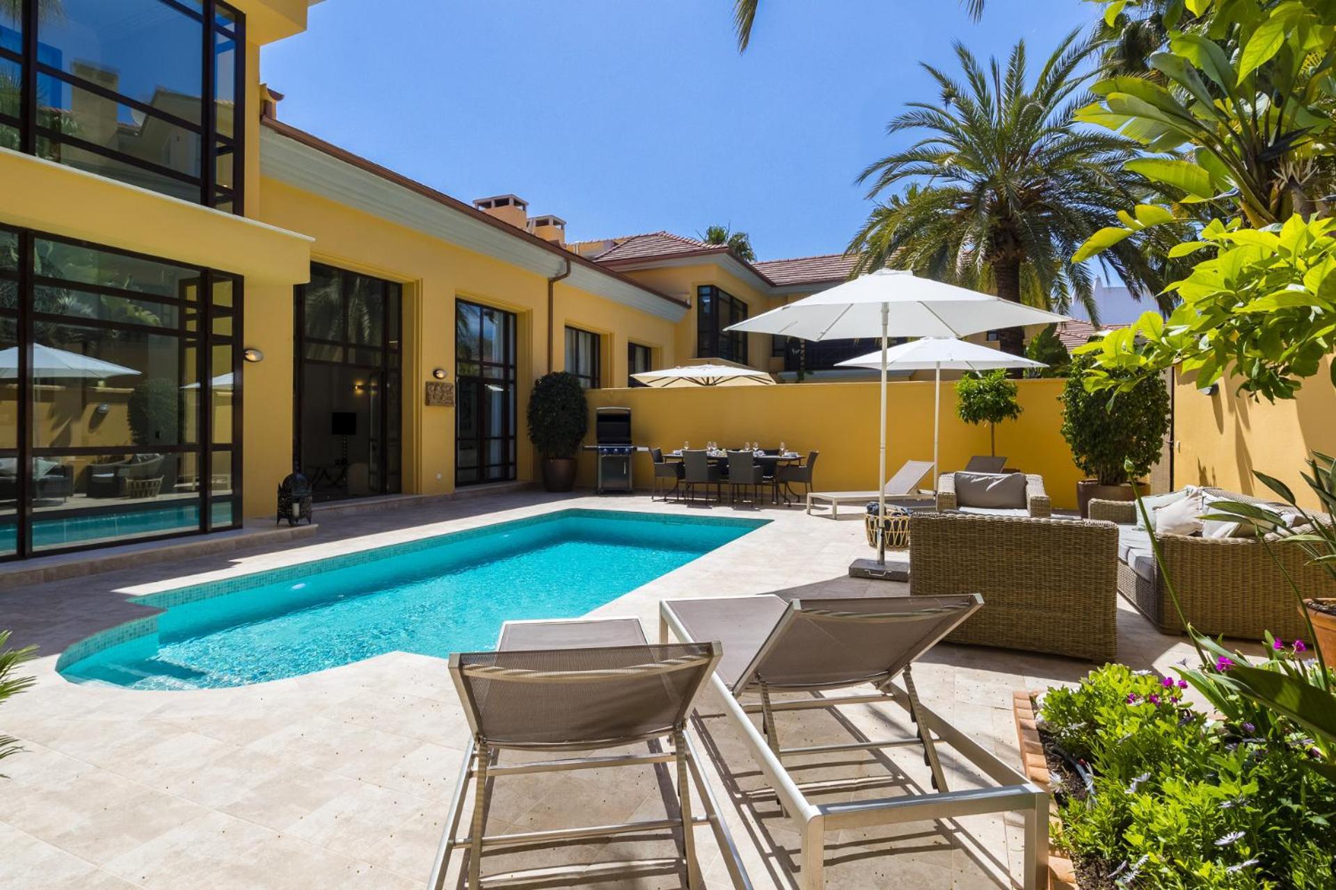 Casa Bahia De Banus Ferienhaus