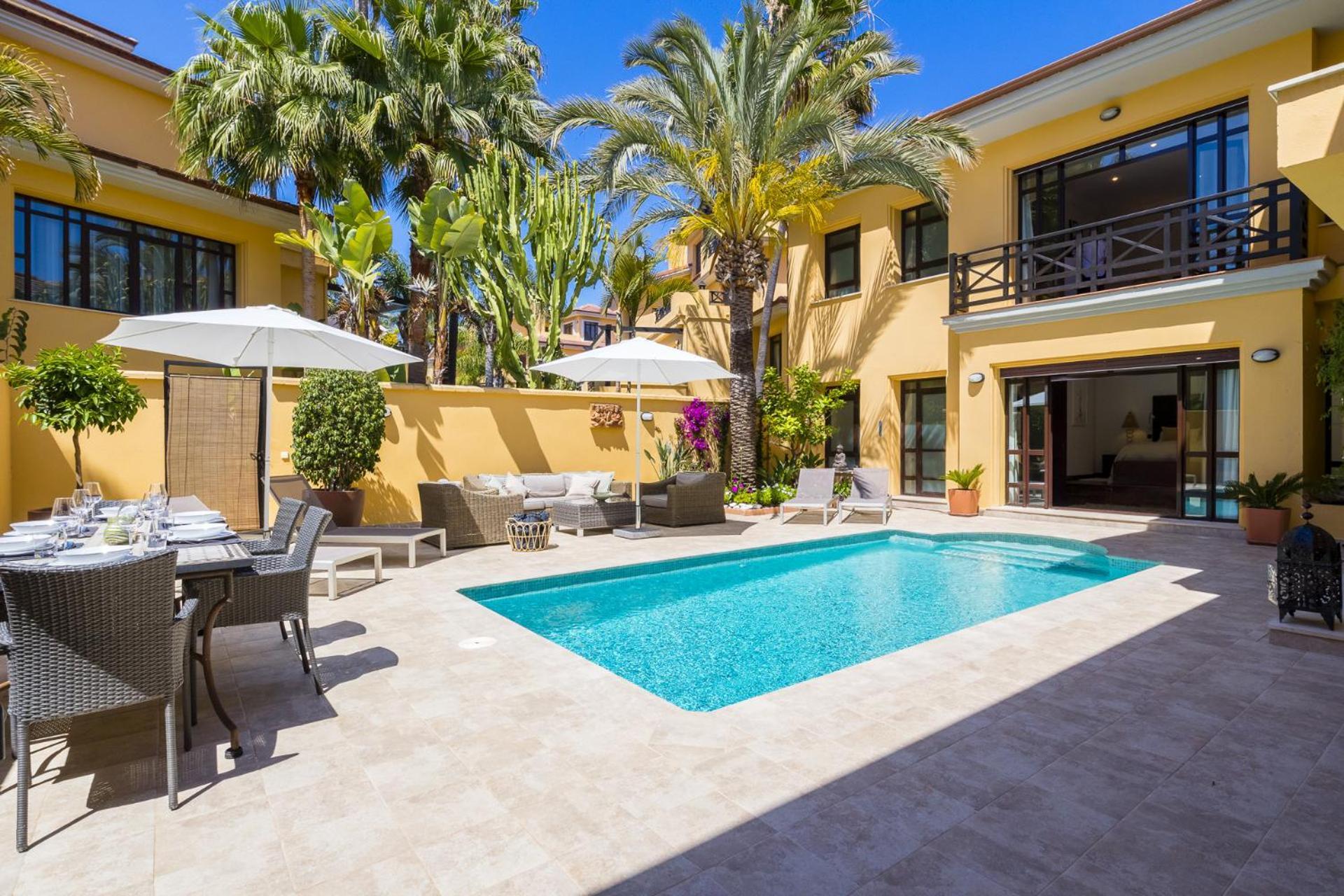 Casa Bahia De Banus Marbella